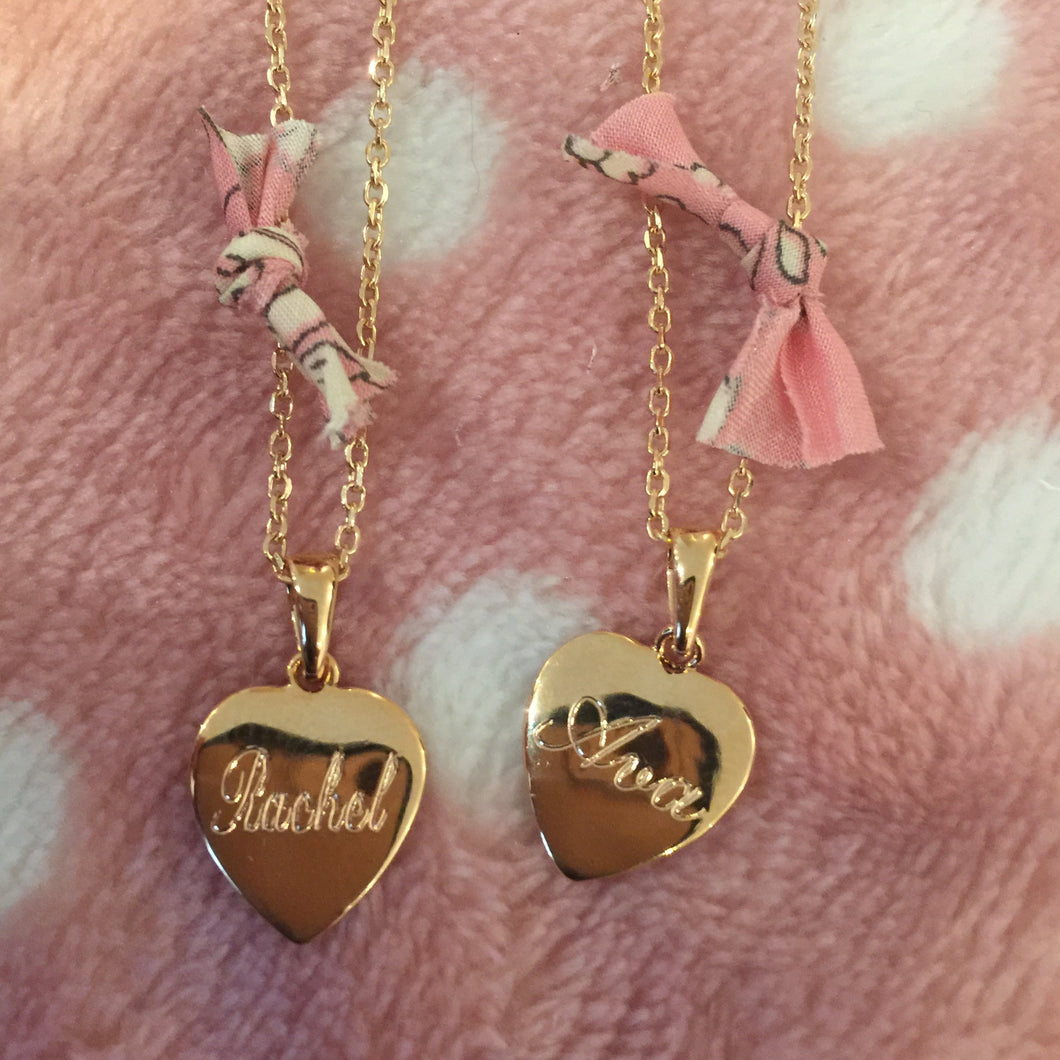 Médaille Mini Coeur Gravée 1cm Plaqué Or